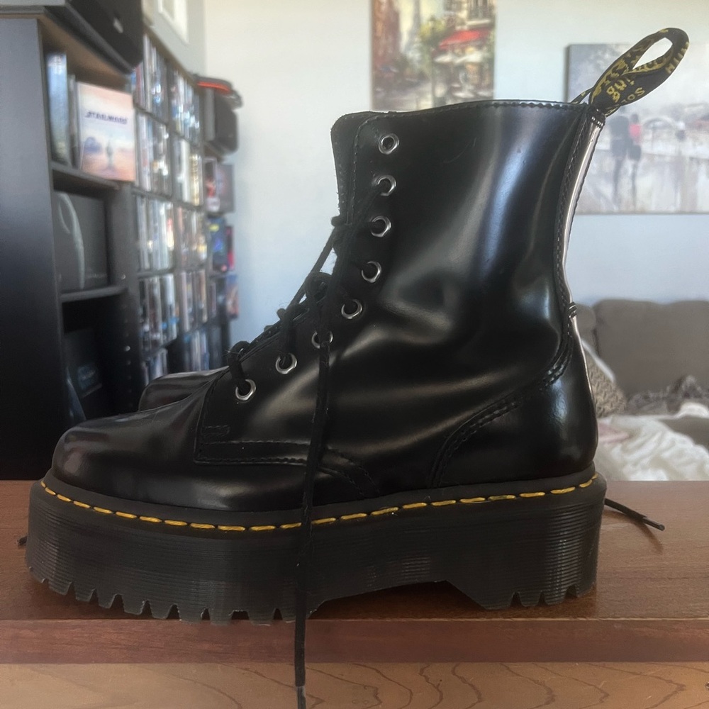Dr Martens - Picture 6 of 8